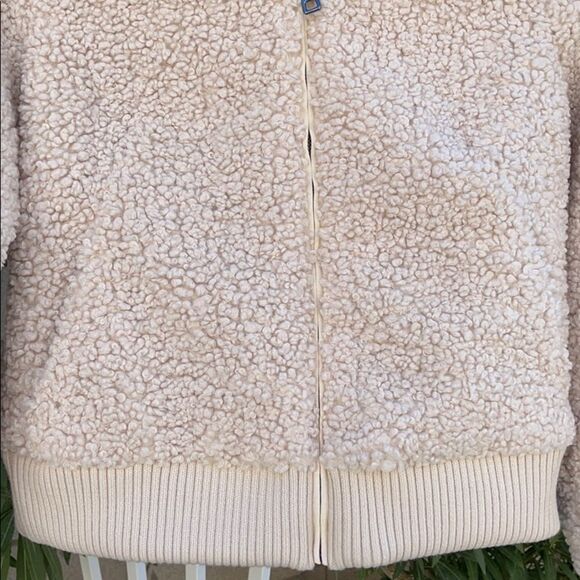 Banana Republic sweater - Picture 3 of 4